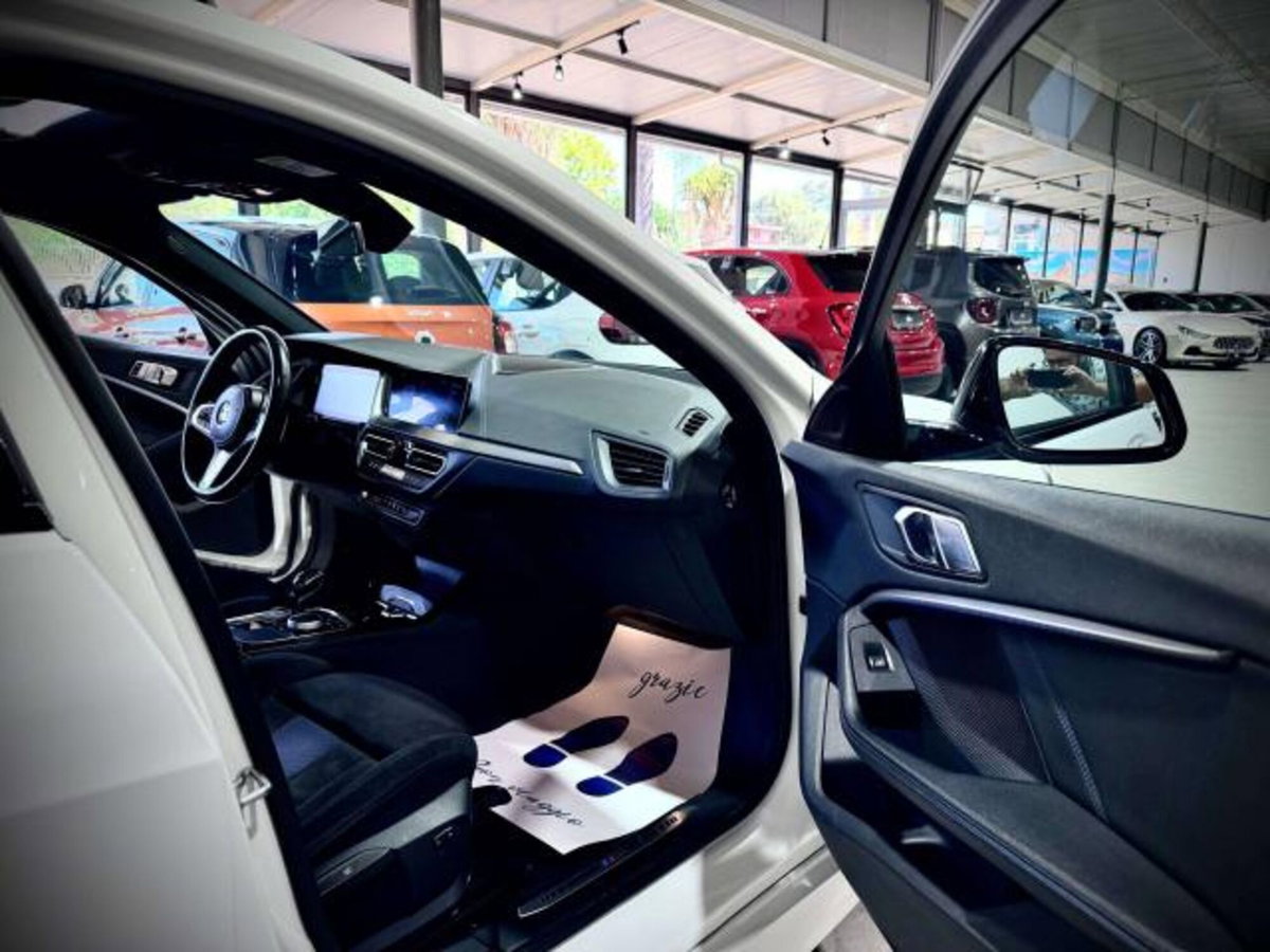 BMW Serie 1 118d 5p. Sport (13)