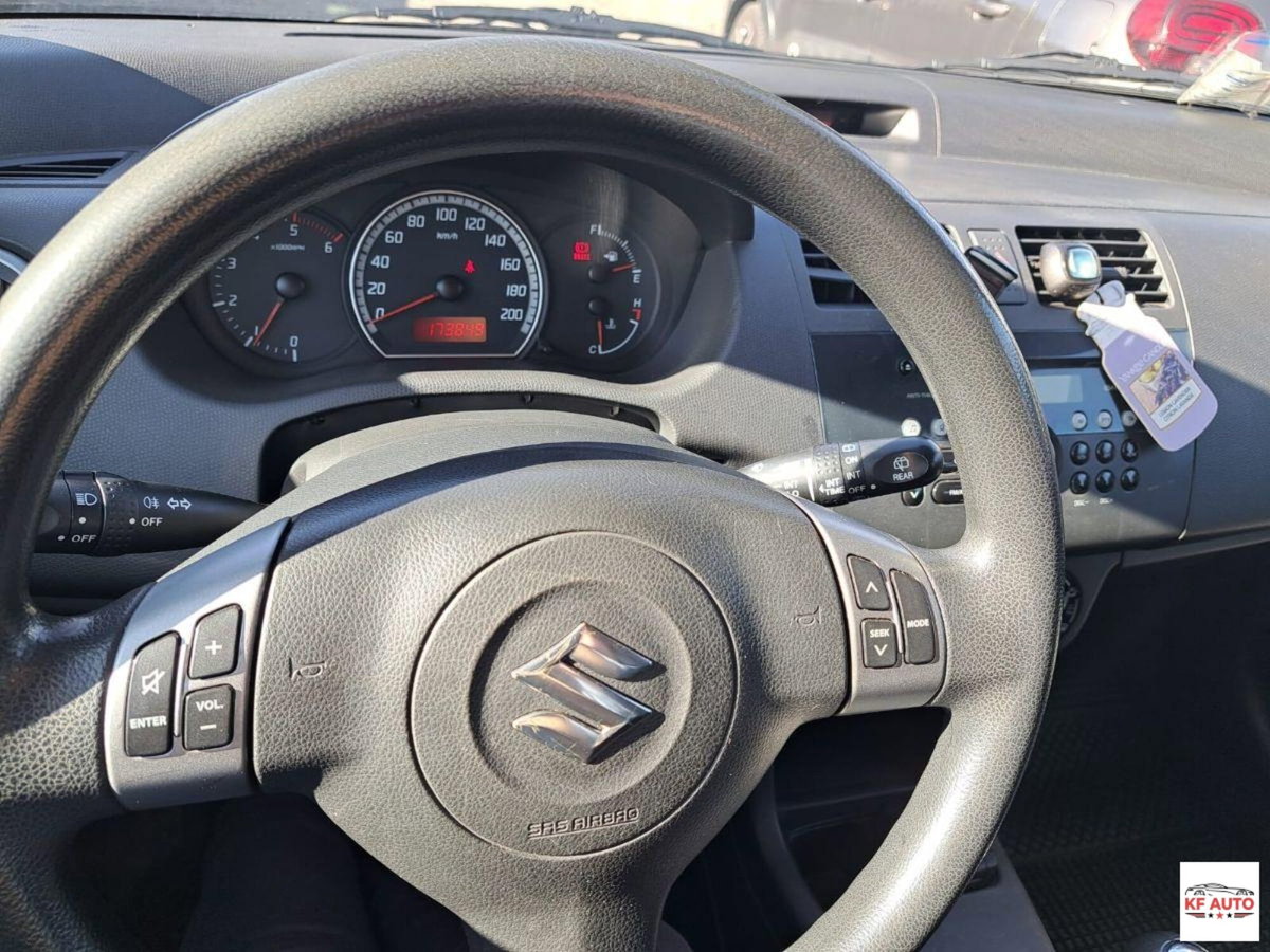 Suzuki Swift 1.3 DDiS 3p. GL (11)