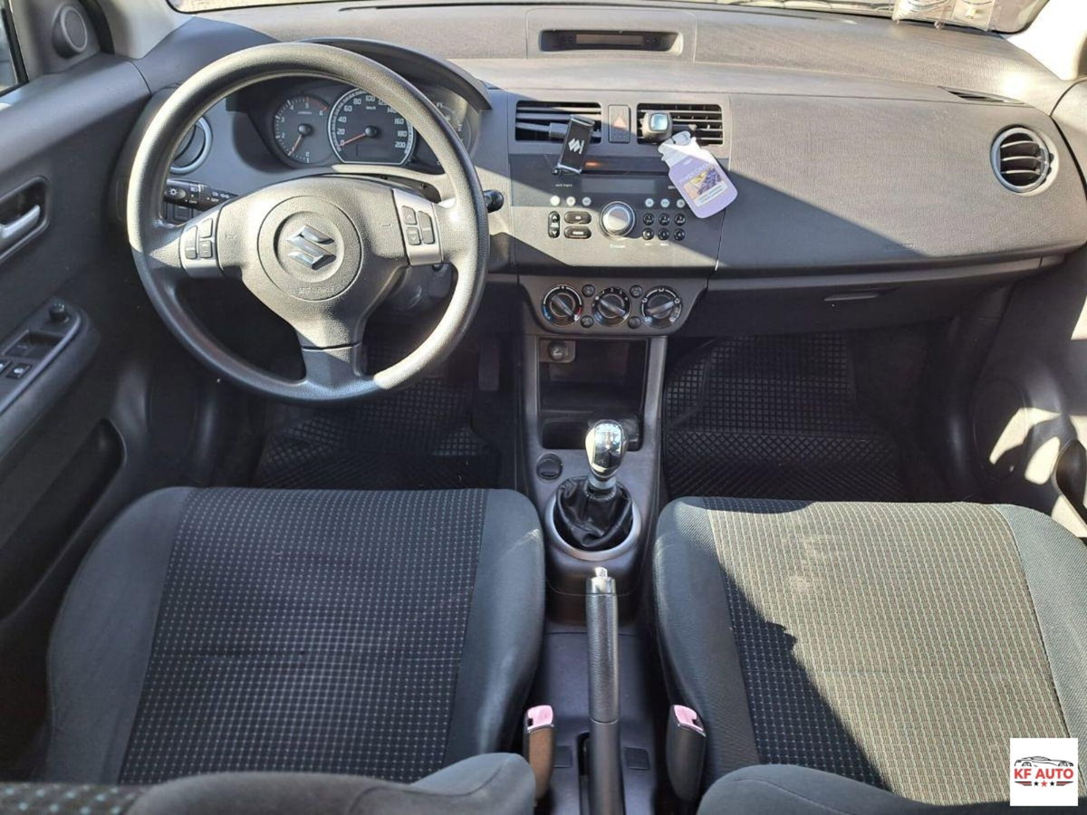 Suzuki Swift 1.3 DDiS 3p. GL (15)