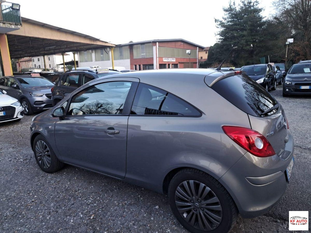 Opel Corsa 1.2 85CV 3 porte GPL-TECH Elective (12)