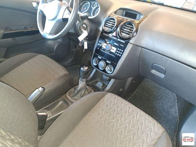 Opel Corsa 1.2 85CV 3 porte GPL-TECH Elective (18)