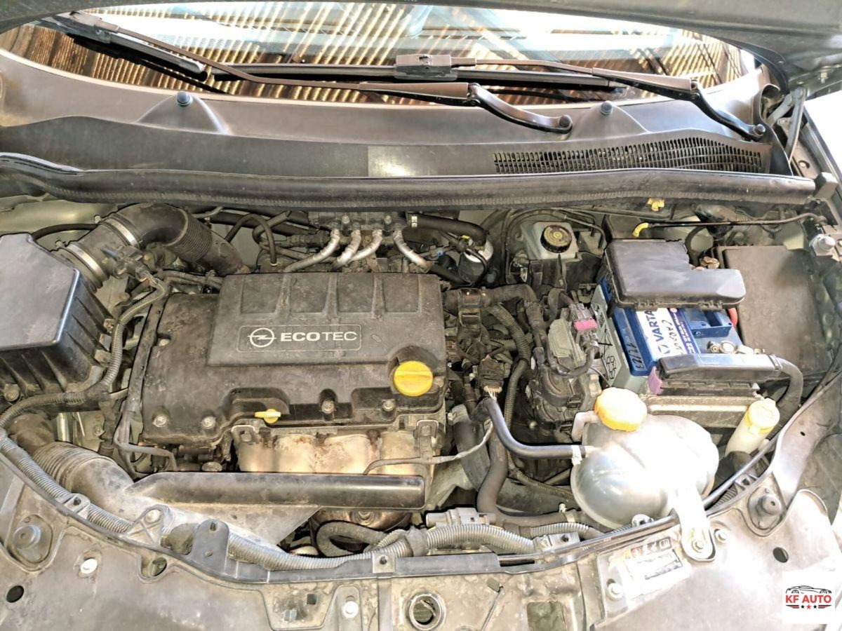 Opel Corsa 1.2 85CV 3 porte GPL-TECH Elective (20)