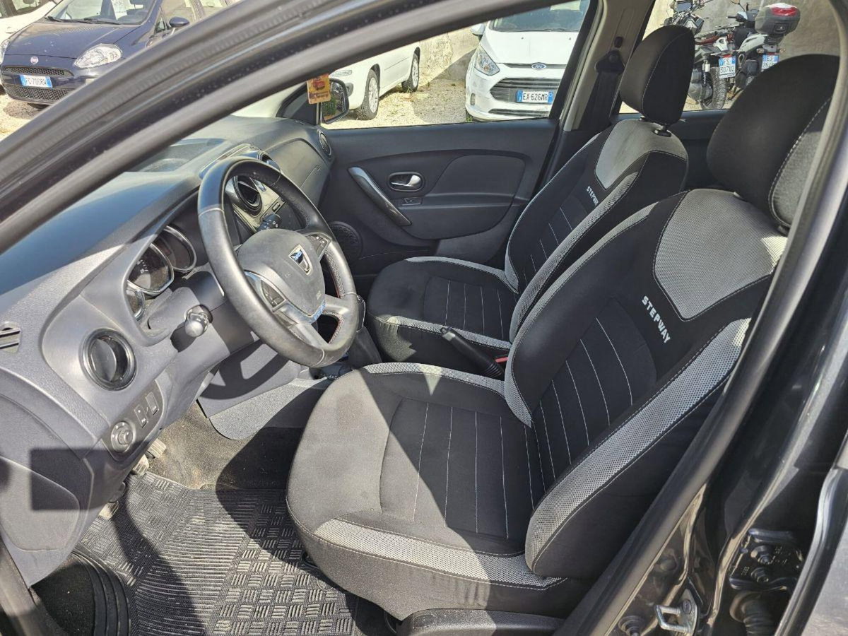Dacia Sandero 0.9 TCe 12V T-GPL 90CV Start&Stop SS Ambiance Family (7)