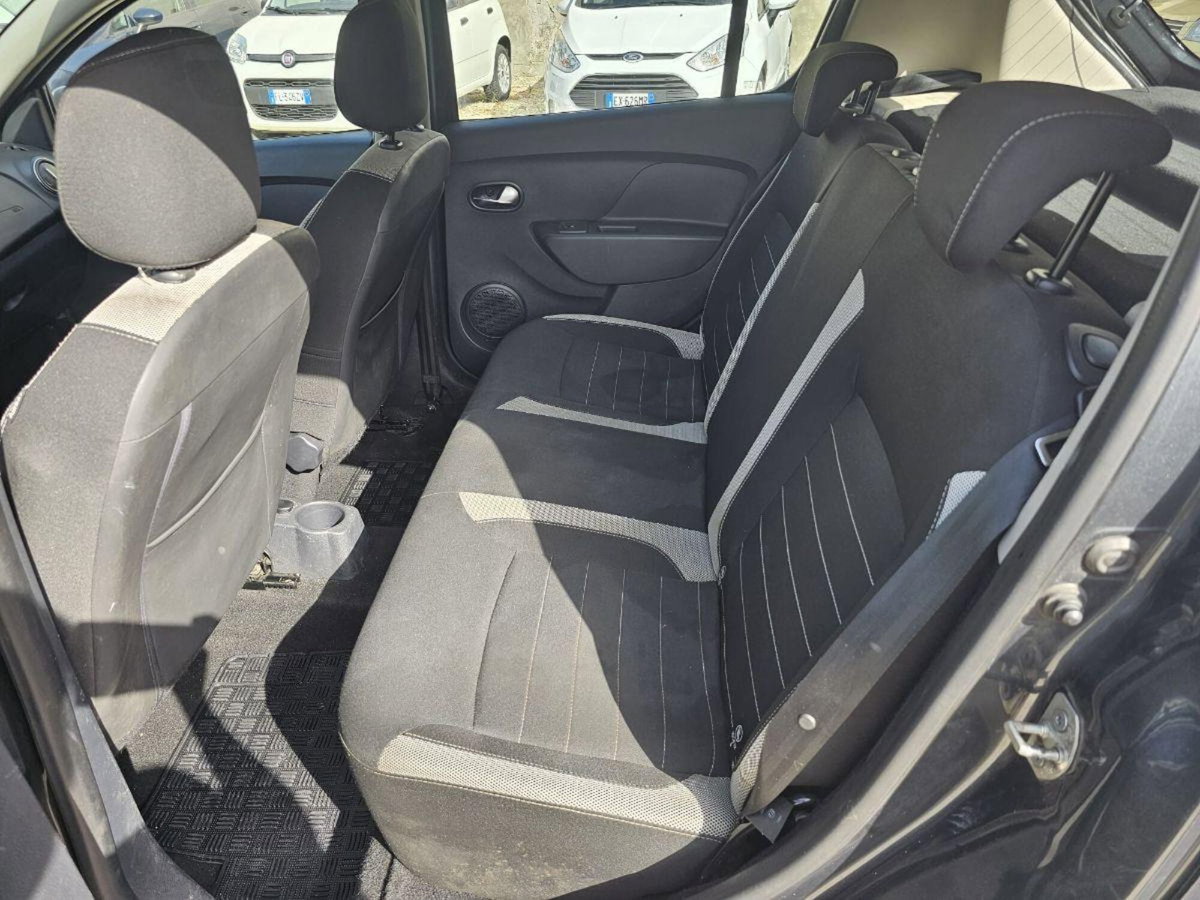 Dacia Sandero 0.9 TCe 12V T-GPL 90CV Start&Stop SS Ambiance Family (9)