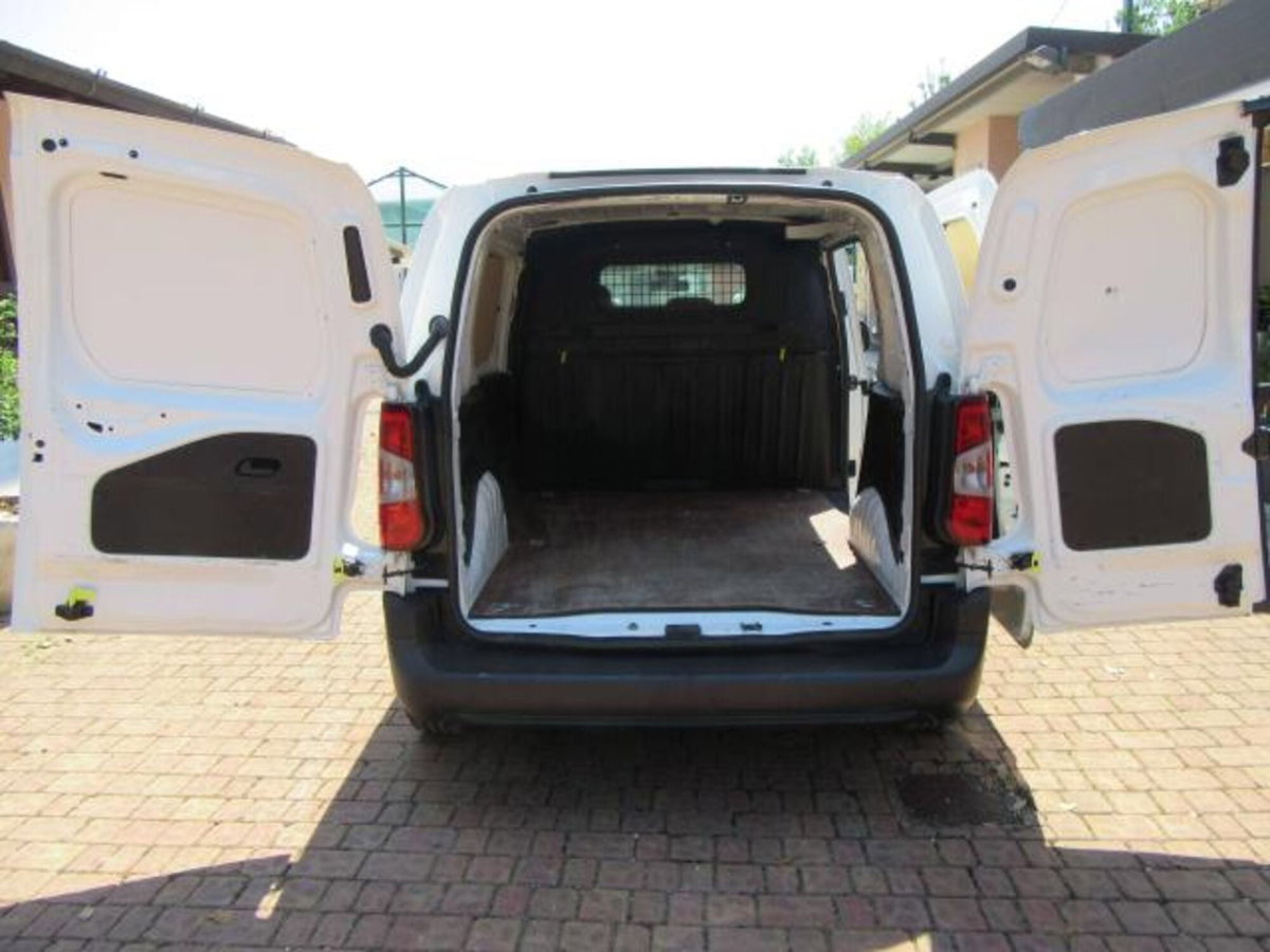 Toyota Proace City Furgone City 1.5D 100cv S&S L2 S Comfort (11)
