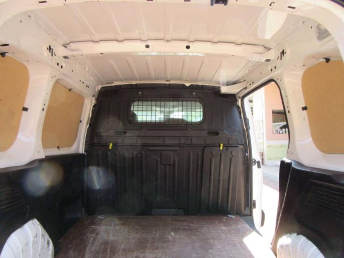 Toyota Proace City Furgone City 1.5D 100cv S&S L2 S Comfort (13)