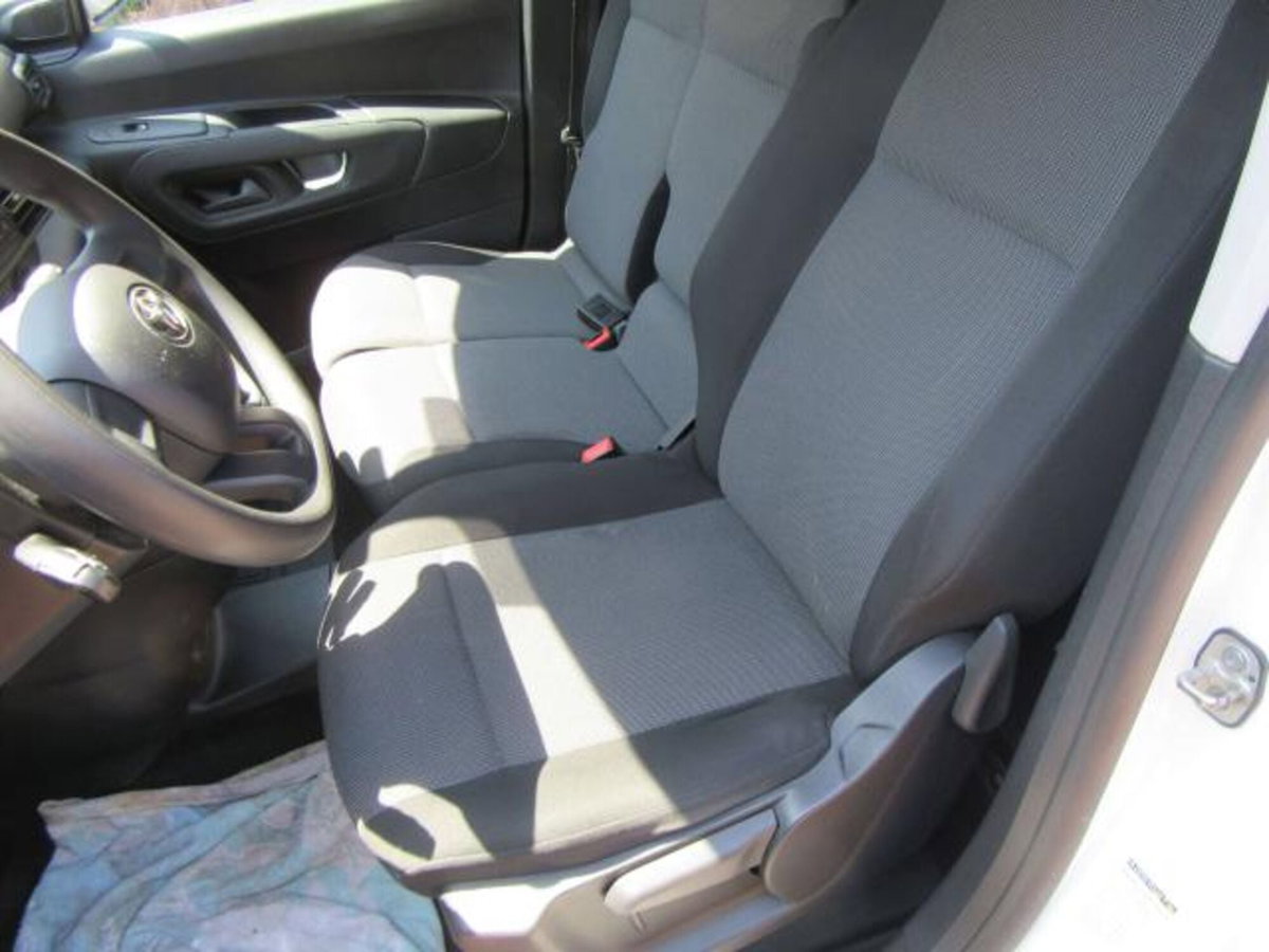 Toyota Proace City Furgone City 1.5D 100cv S&S L2 S Comfort (5)