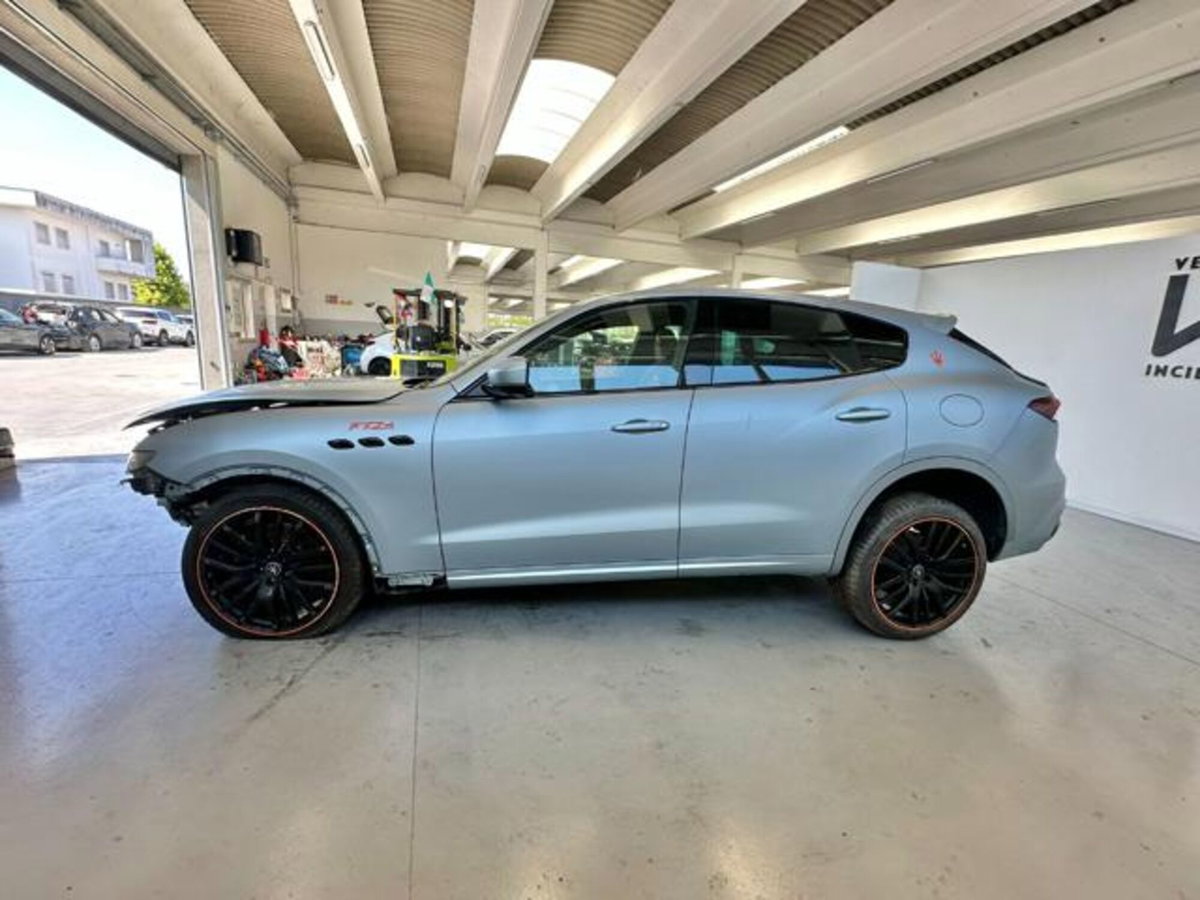 Maserati Levante Levante V6 430 CV AWD Modena (4)