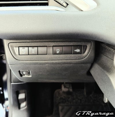 Peugeot 208 HDi 68 CV 5 porte Allure (11)