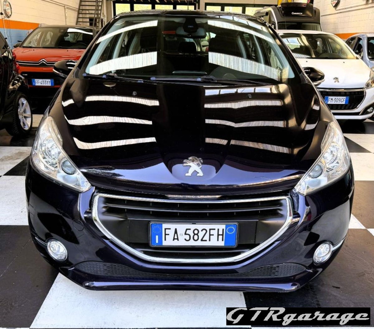 Peugeot 208 HDi 68 CV 5 porte Allure (2)
