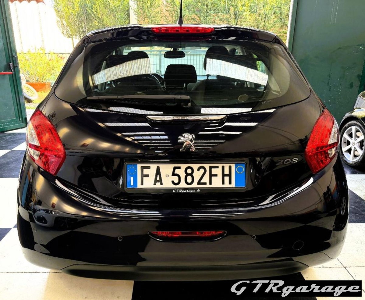 Peugeot 208 HDi 68 CV 5 porte Allure (5)