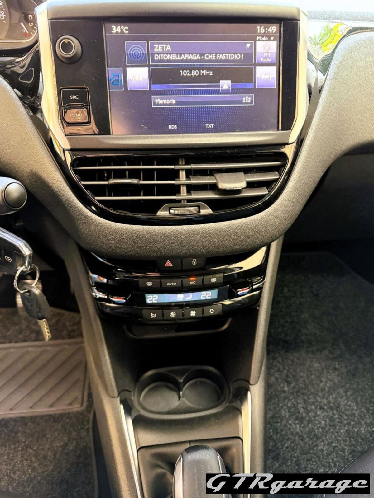 Peugeot 208 HDi 68 CV 5 porte Allure (9)