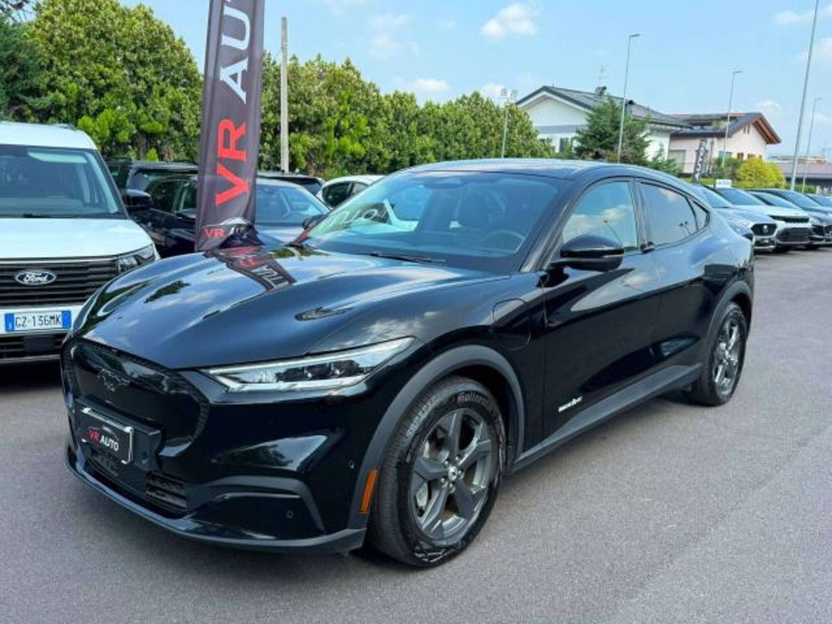 Ford Mustang Mach-E Standard 269CV