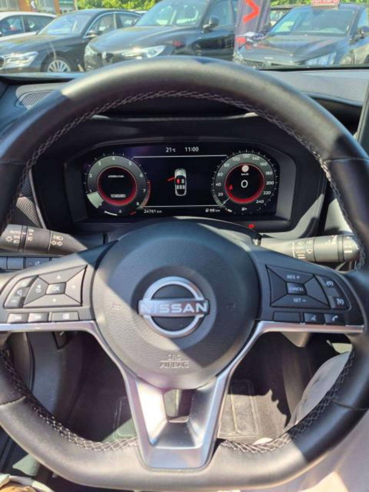 Nissan Juke 1.0 dig-t Tekna 114cv (13)