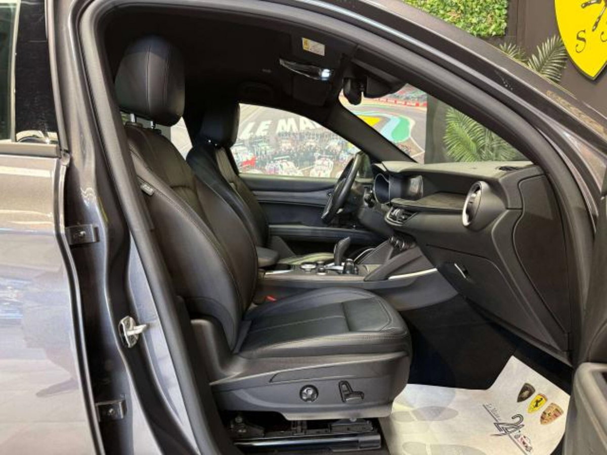 Alfa Romeo Stelvio Stelvio 2.2 Turbodiesel 210 CV AT8 Q4 Ti (10)