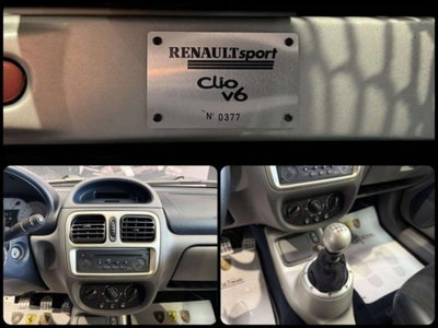 Renault Clio 3.0 V6 24V cat 3 porte Renault Sport (14)