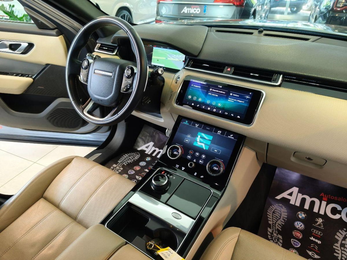 Land Rover Range Rover Velar 3.0 V6 SD6 300 CV R-Dynamic S (17)
