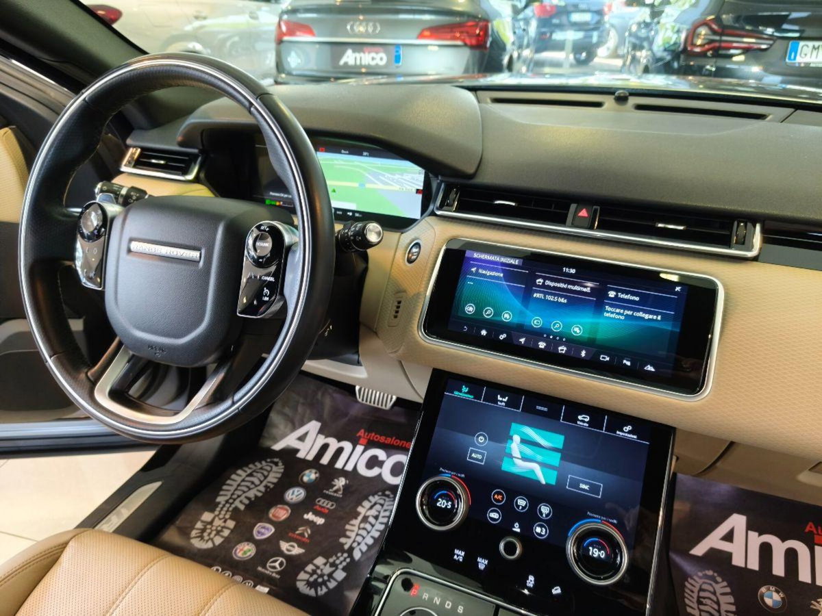 Land Rover Range Rover Velar 3.0 V6 SD6 300 CV R-Dynamic S (19)