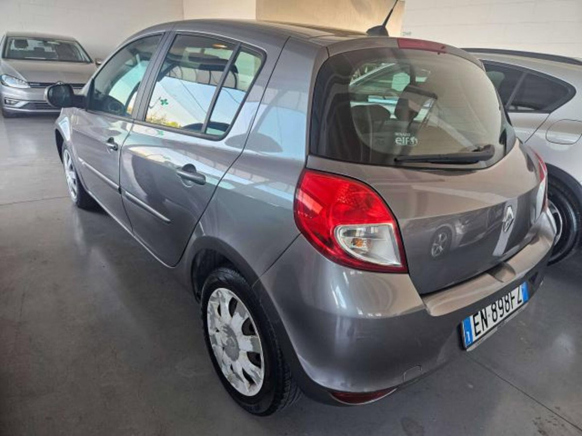 Renault Clio 1.5 dCi 75CV 5 porte Dynamique (4)