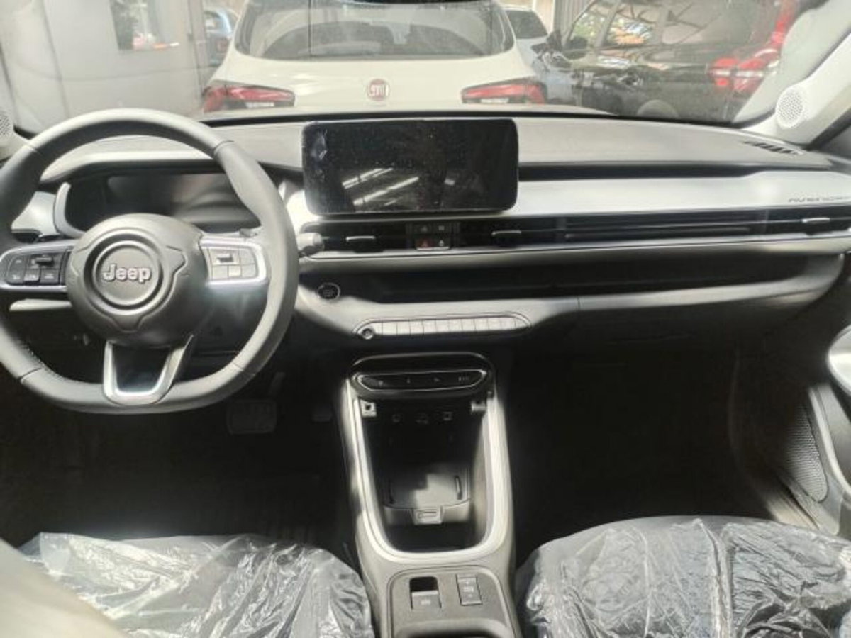 Jeep Avenger 1.2 turbo Summit fwd 100cv (12)