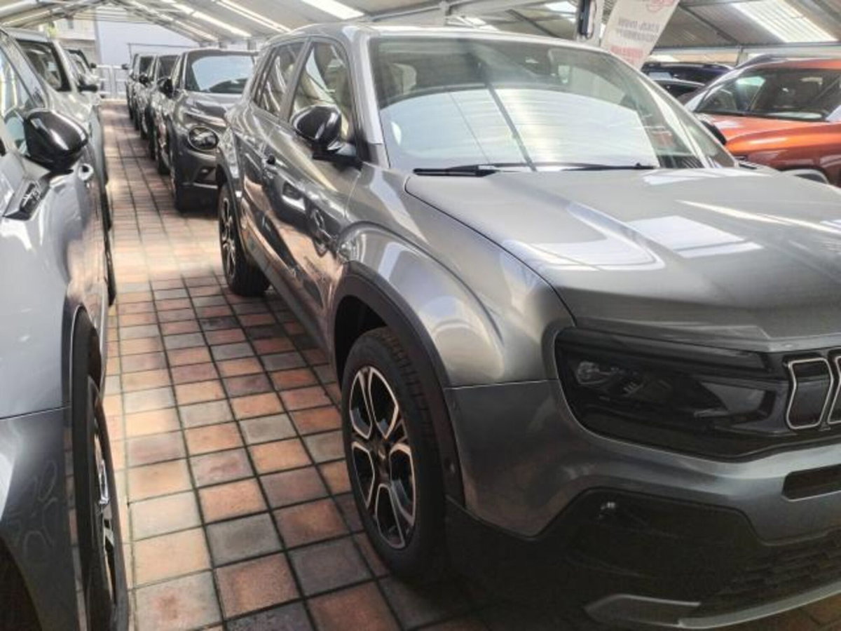 Jeep Avenger 1.2 turbo Summit fwd 100cv (2)