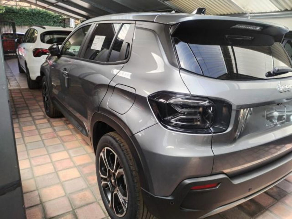 Jeep Avenger 1.2 turbo Summit fwd 100cv (4)