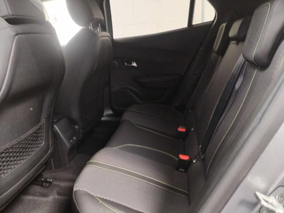 Peugeot 2008 1.2 hybrid Allure 145cv e-dcs6 (12)