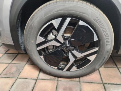 Peugeot 2008 1.2 hybrid Allure 145cv e-dcs6 (13)