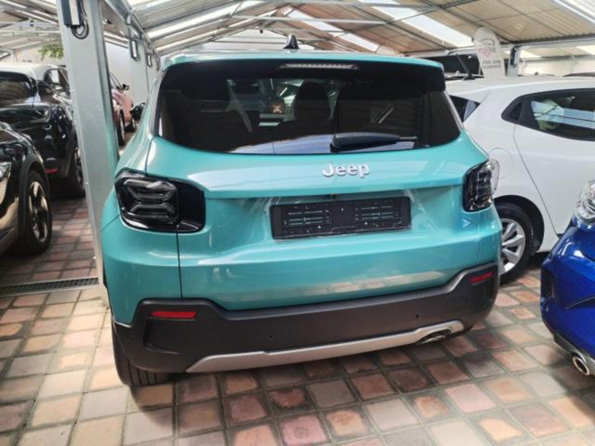 Jeep Avenger 1.2 turbo Summit fwd 100cv (5)
