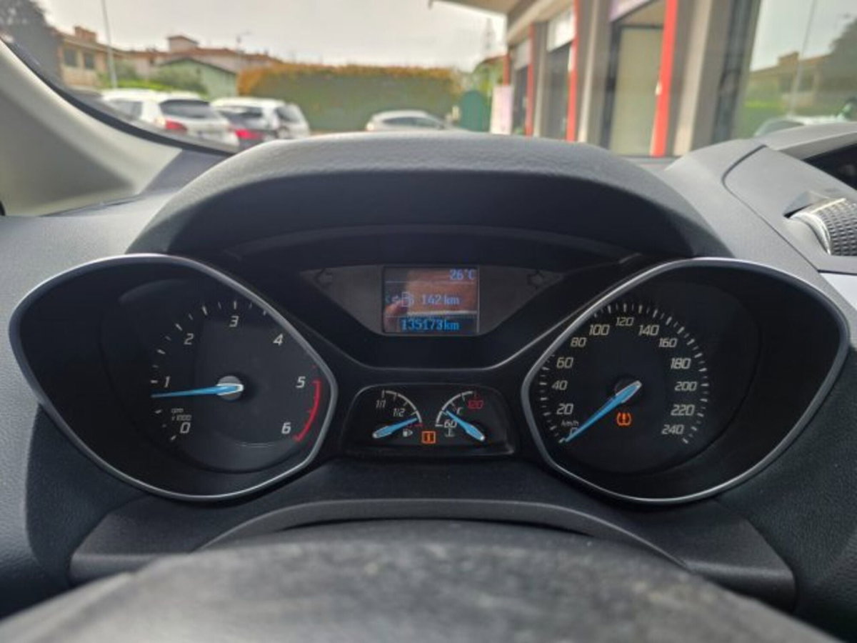Ford C-Max 1.6 TDCi 95CV Titanium (6)