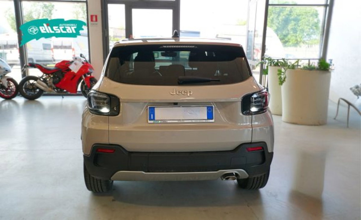 Jeep Avenger 1.2 turbo Summit fwd 100cv (5)