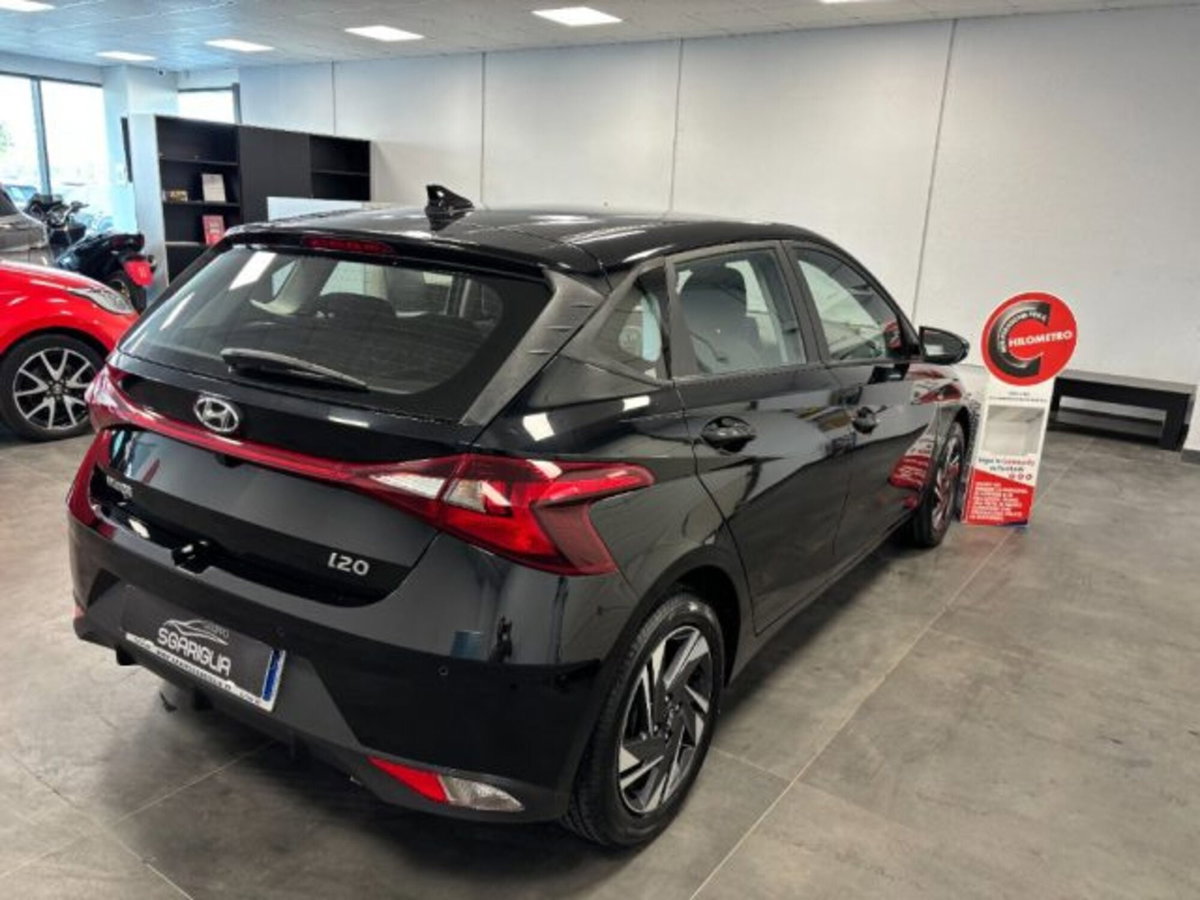 Hyundai i20 1.0 T-GDI 48V iMT ConnectLine (6)