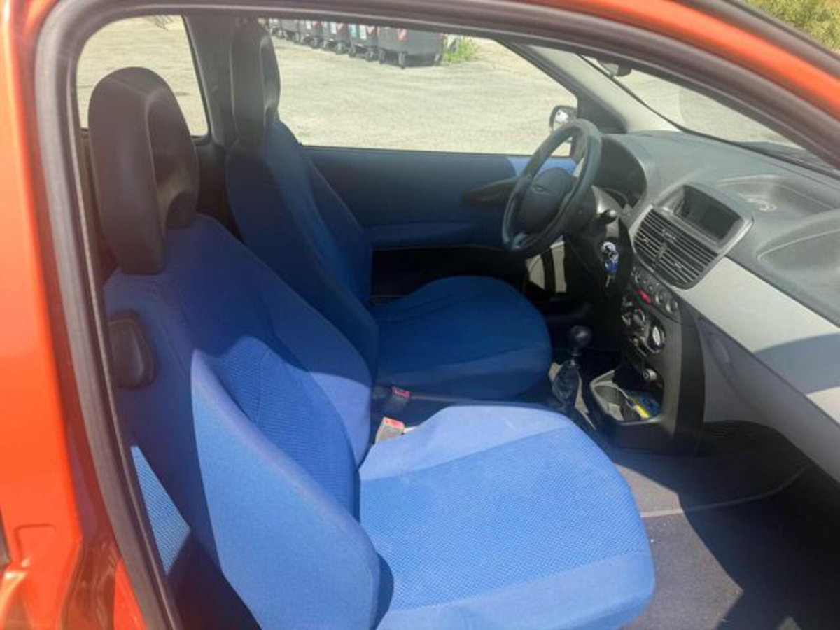 Fiat Punto 1.2i 16V cat 3 porte ELX (6)