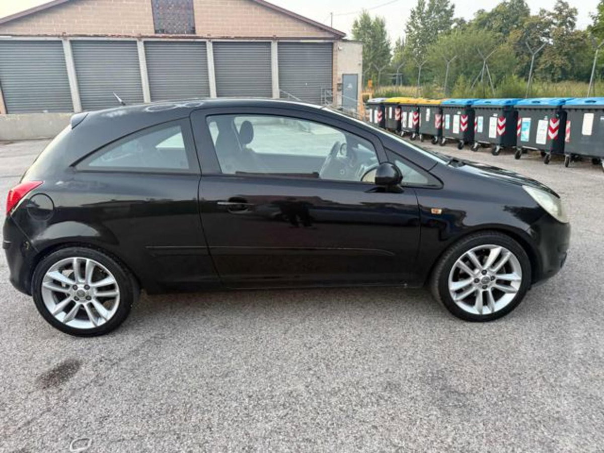 Opel Corsa 1.3 CDTI 90CV 3 porte Sport (17)