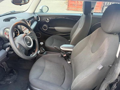 MINI Mini 1.4 16V One (55kW) (10)