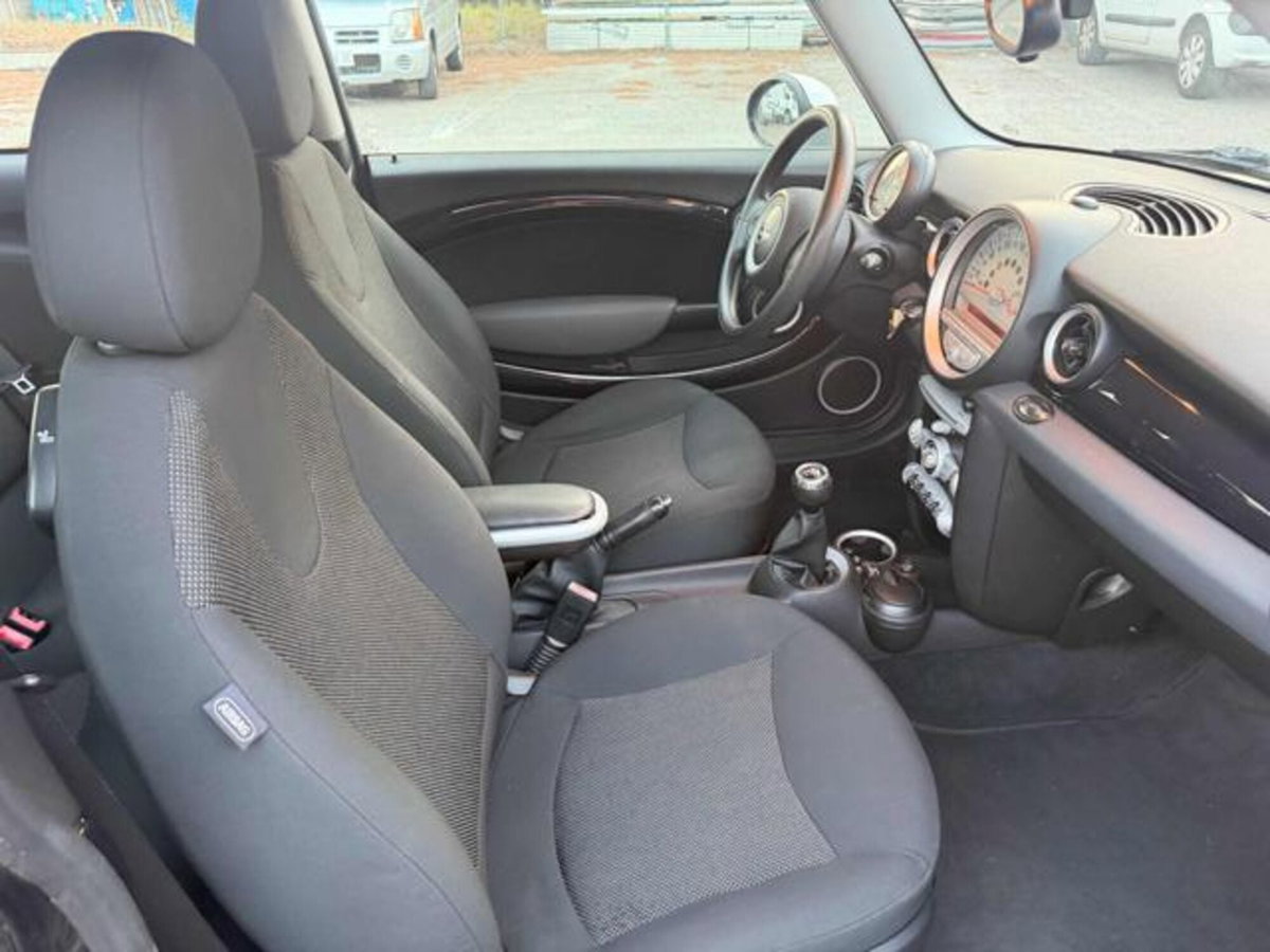 MINI Mini 1.4 16V One (55kW) (5)
