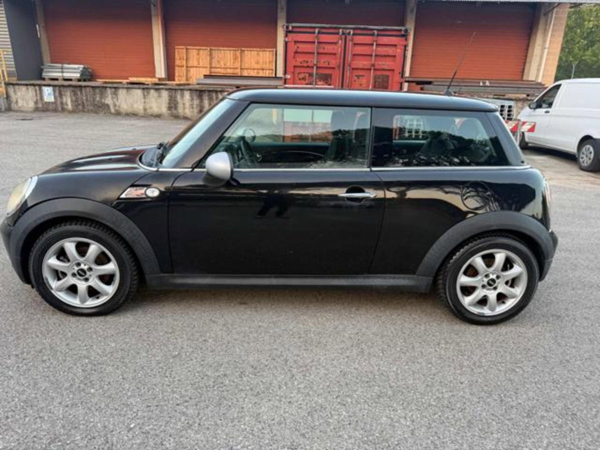 MINI Mini 1.4 16V One (55kW) (6)
