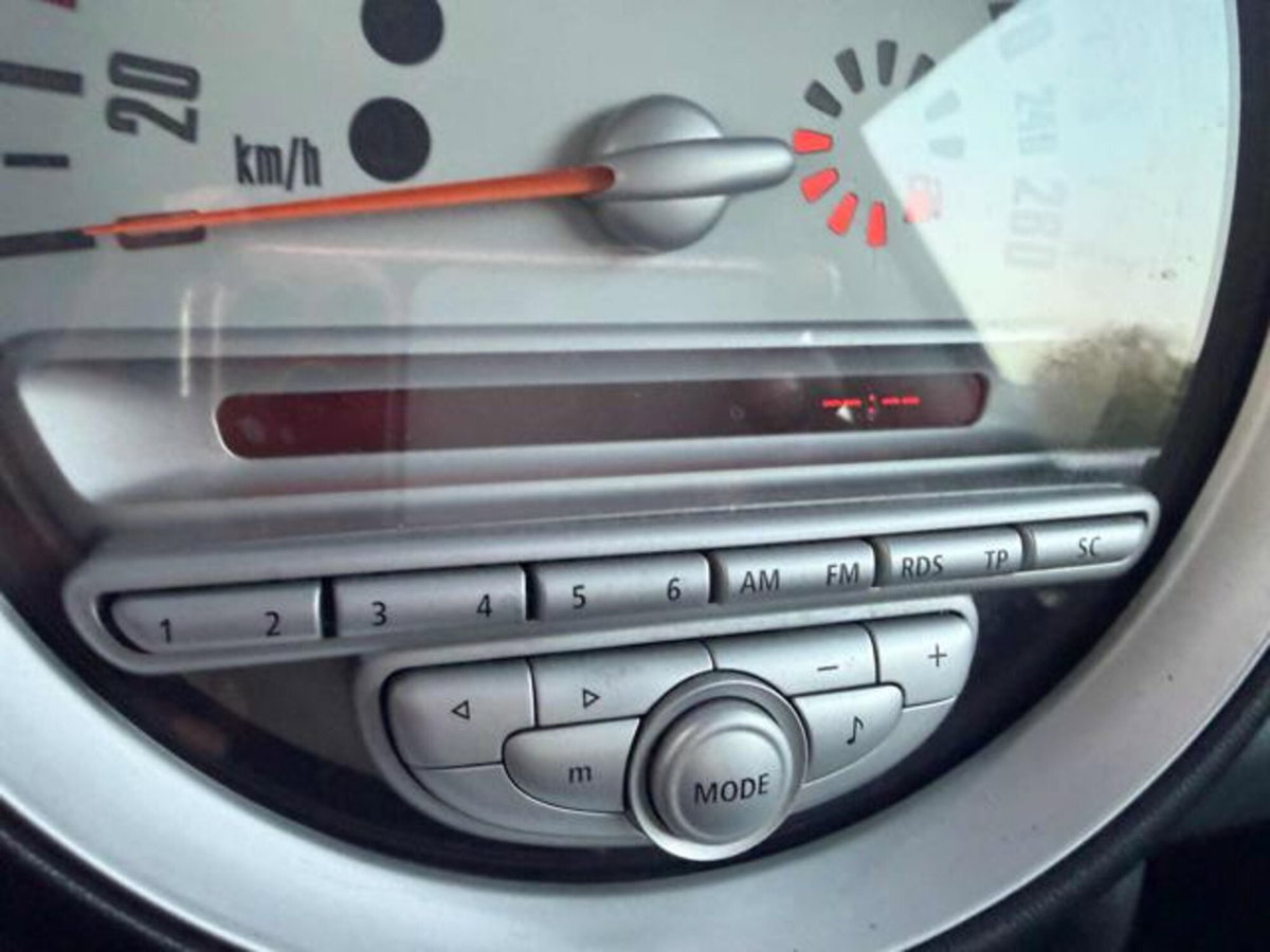 MINI Mini 1.4 16V One (55kW) (9)