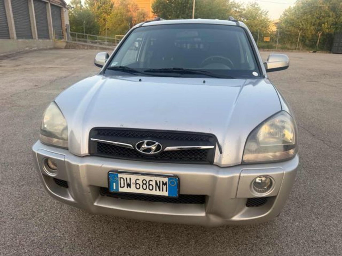 Hyundai Tucson 2.0 CVVT 16V BlueDrive GPL Dynamic (19)