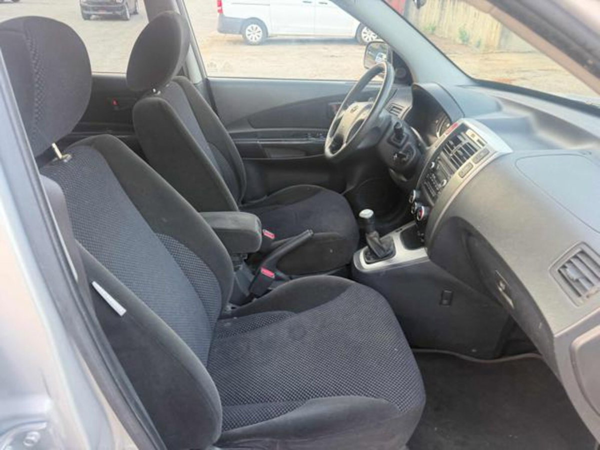 Hyundai Tucson 2.0 CVVT 16V BlueDrive GPL Dynamic (4)
