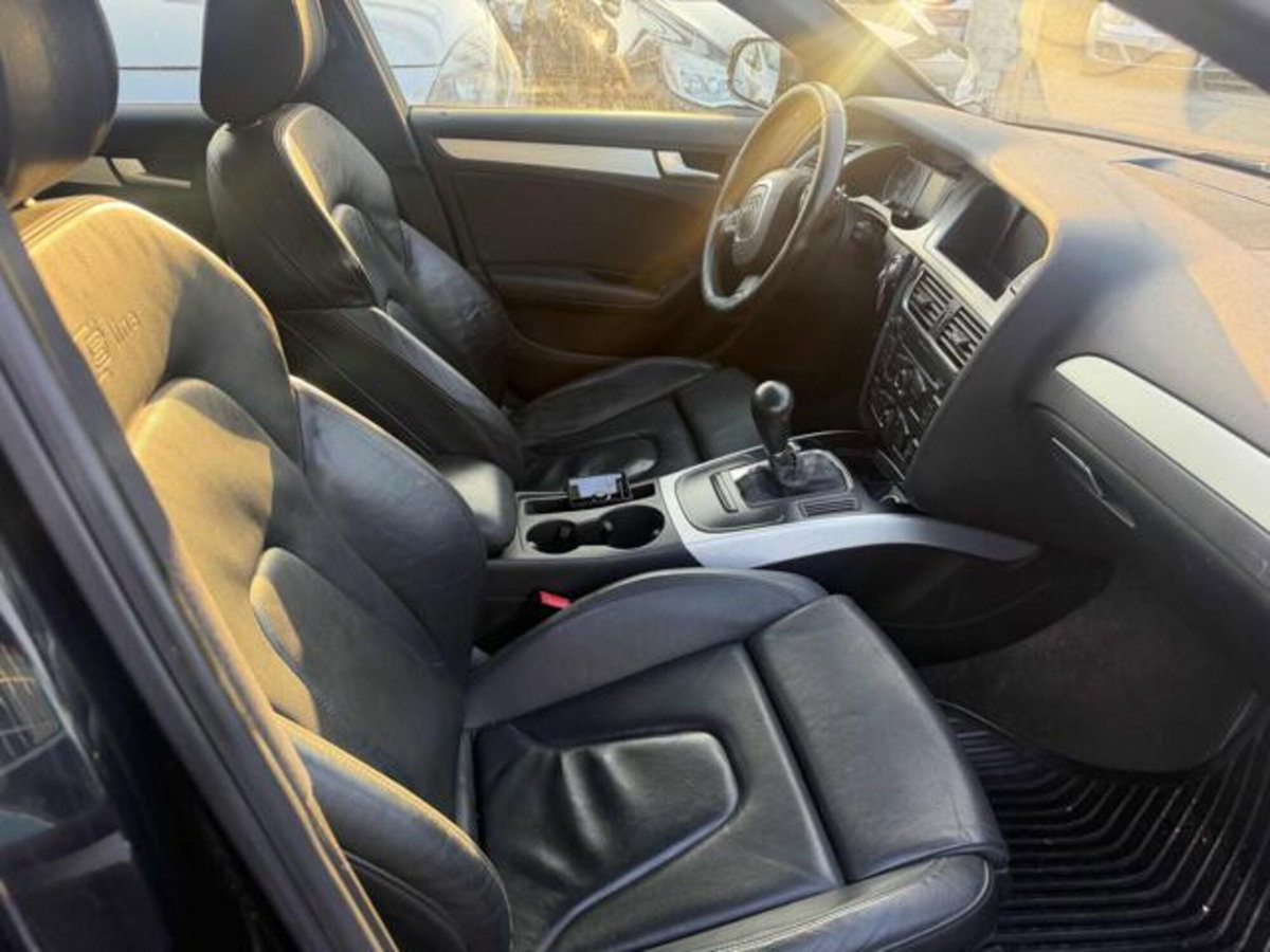 Audi A4 Avant 2.0 TDI 143CV F.AP. (11)
