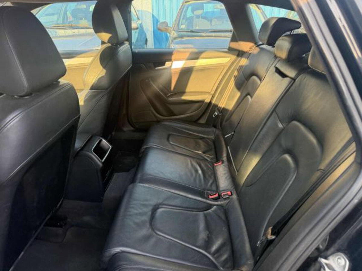 Audi A4 Avant 2.0 TDI 143CV F.AP. (2)