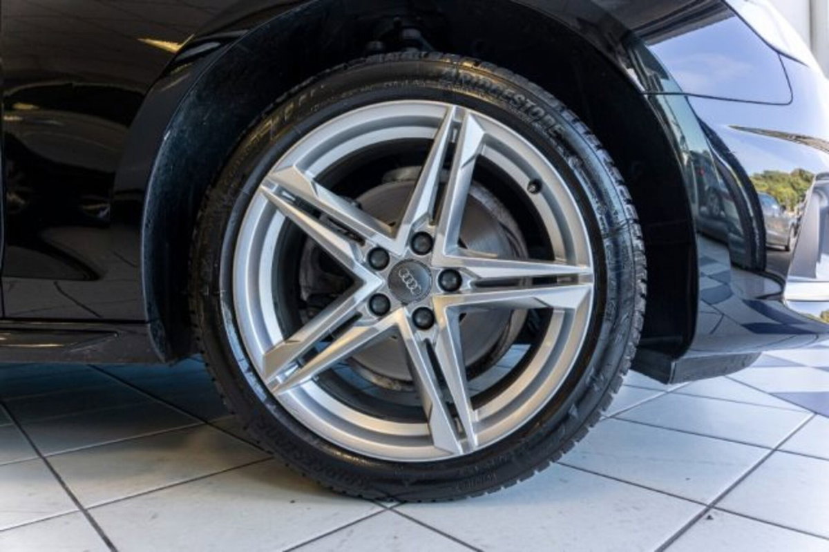 Audi A4 Avant 35 TDI/163 CV S tronic S line edition (3)