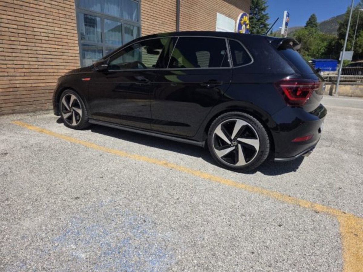Volkswagen Polo 2.0 tsi GTI dsg (3)
