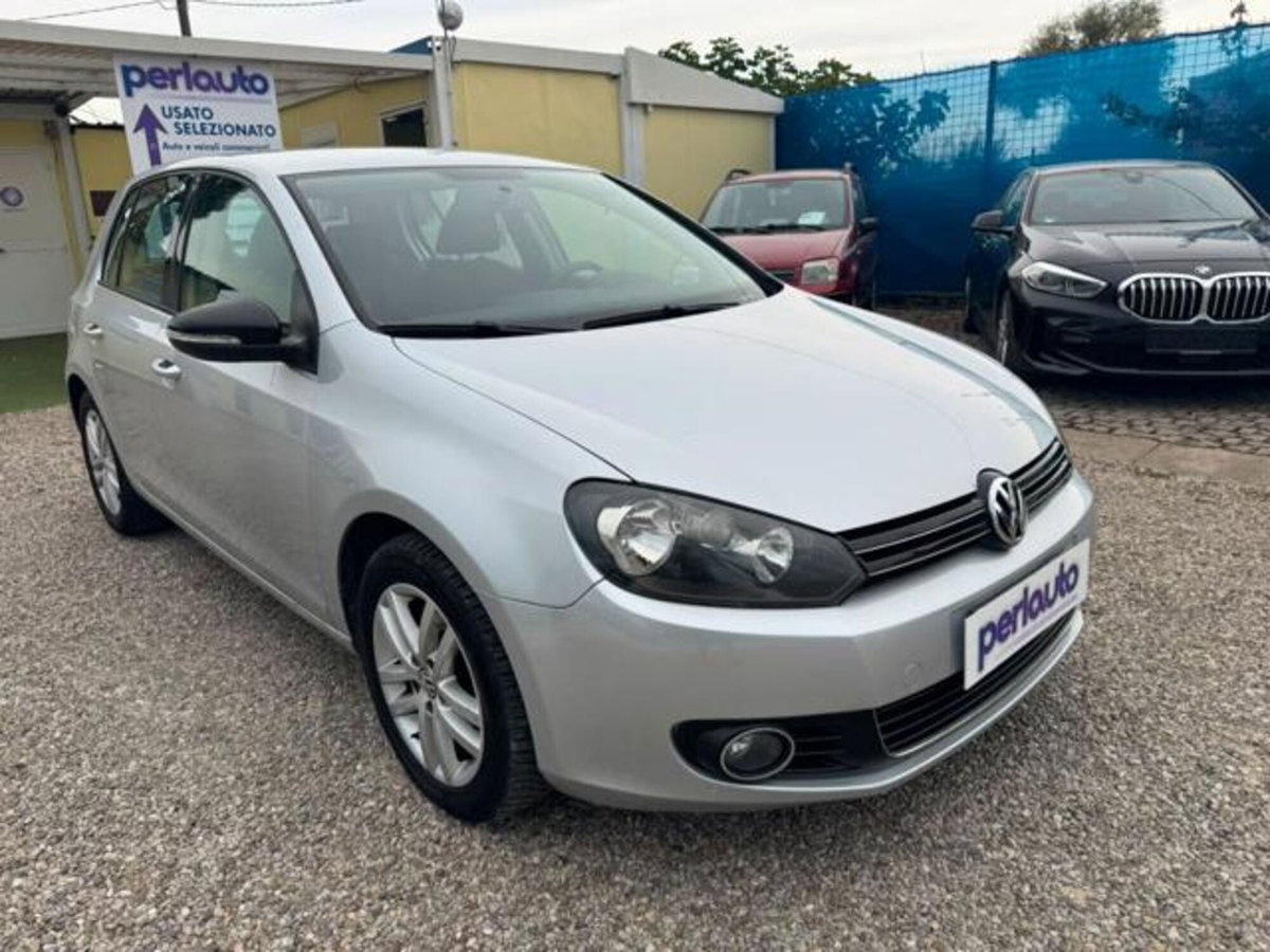 Volkswagen Golf 1.6 TDI DPF 5p. Highline (2)