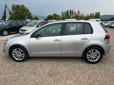 Volkswagen Golf 1.6 TDI DPF 5p. Highline (3)
