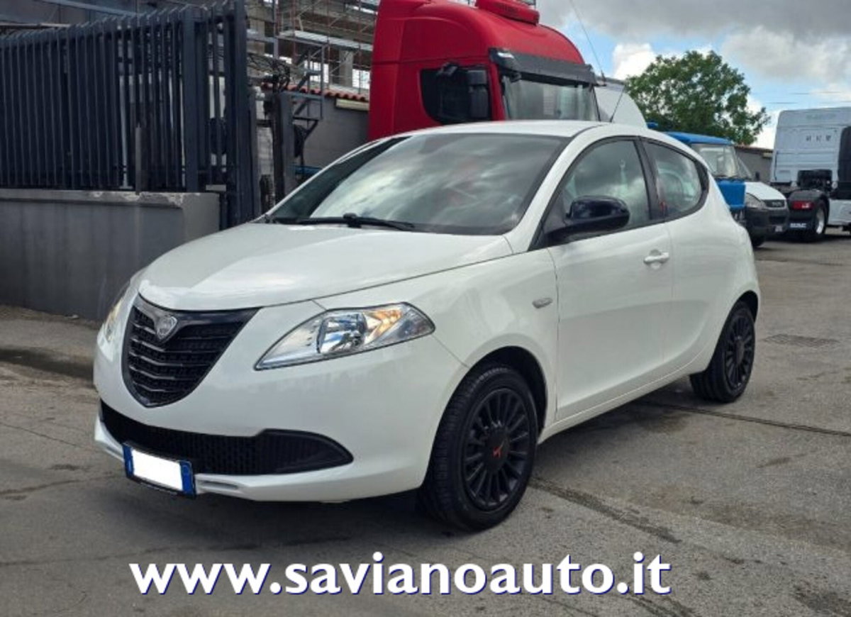 Lancia Ypsilon 1.2 69 CV 5 porte Elefantino