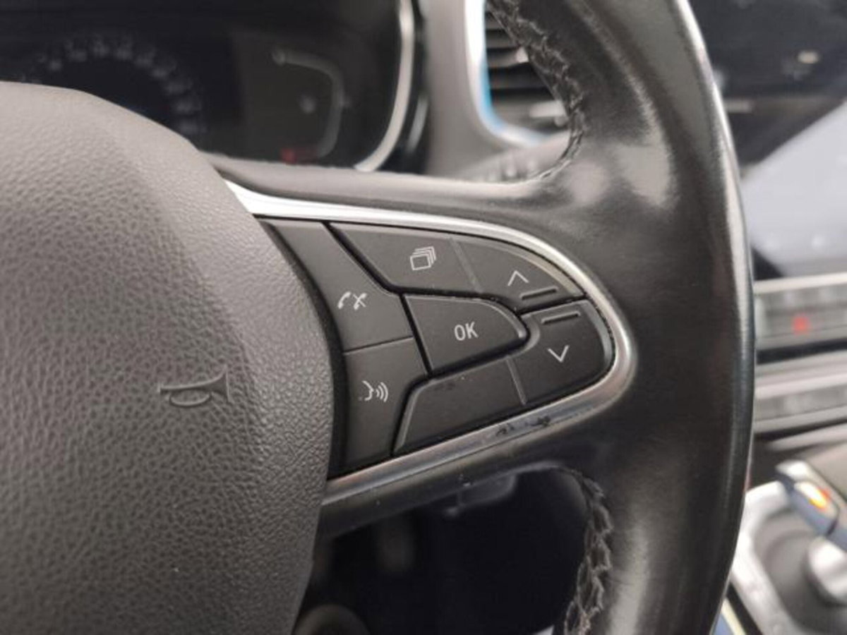 Renault Espace Blue dCi 190CV EDC Executive 4Control (15)