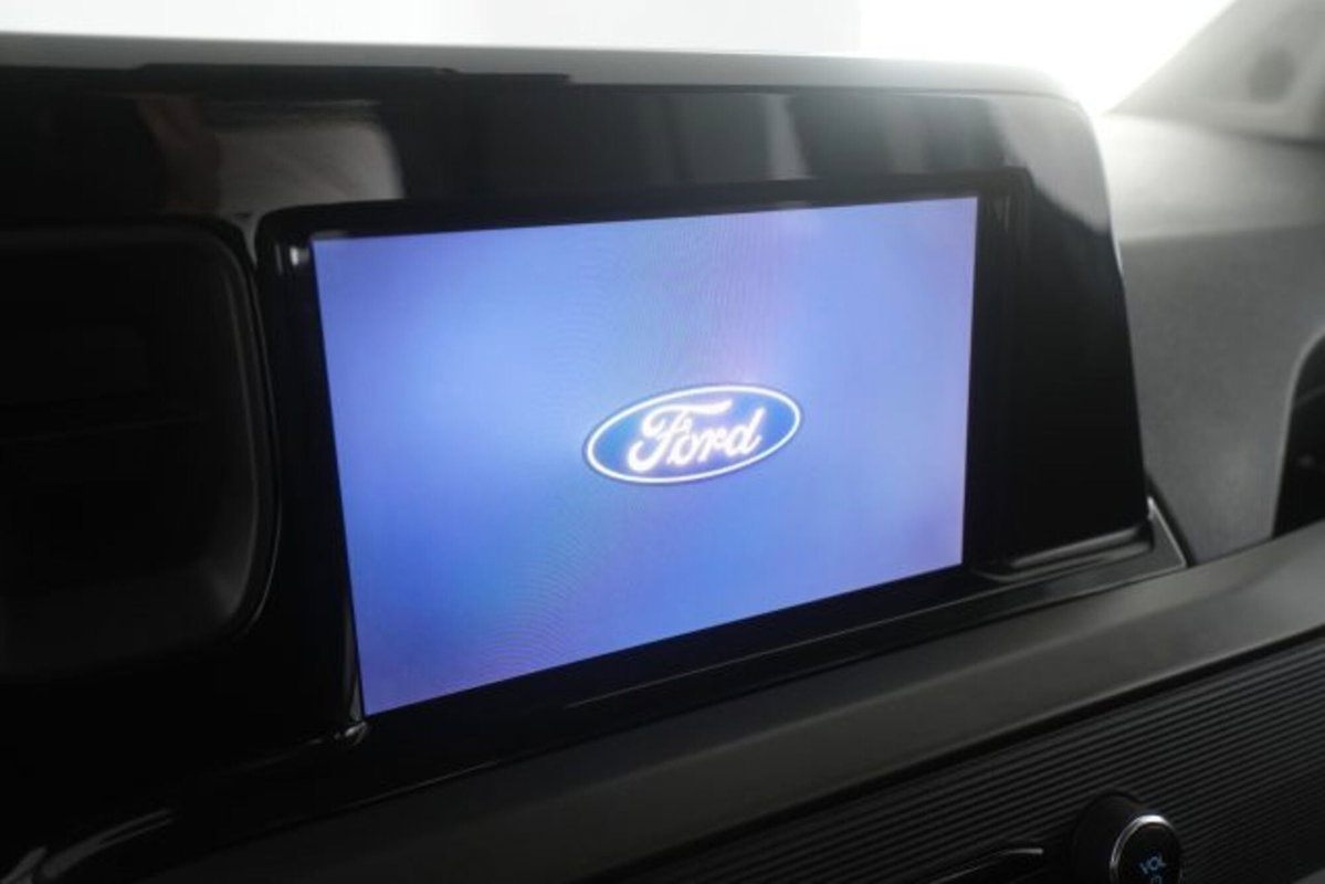 Ford Tourneo Courier 1.0 ecoboost 125cv Titanium powershift (16)