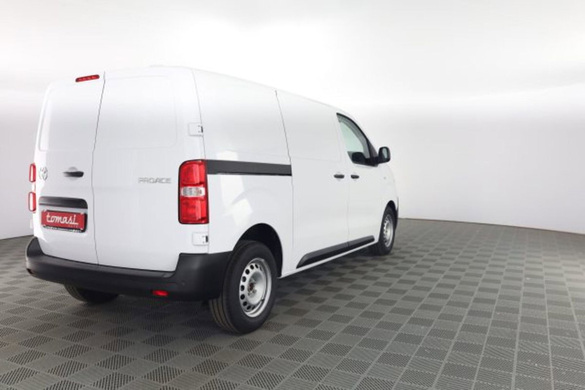 Toyota Proace 2.2d 180cv S&S 14q L1 S Comfort auto (4)